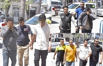 Polis peşlerinde