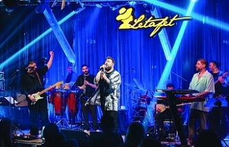 Hit şarkılar coşturdu