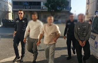 Üçü de cezaevinde