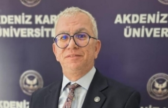 Esenyel: Rumlar, casino turizmimize gıpta  ederken, biz baltalamak için her şeyi yapıyoruz