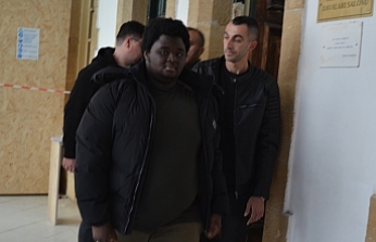 Telefonu inceleniyor