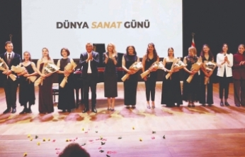 Erhürman çifti de izledi