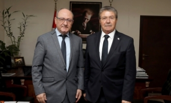 ‘Basın özgür olmalı’