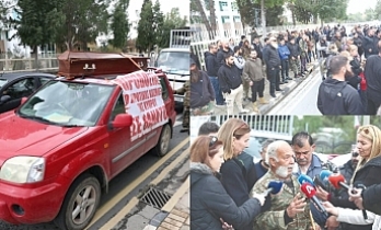 Saraya tabut taşındı