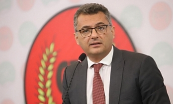 Holguin’i bekliyor