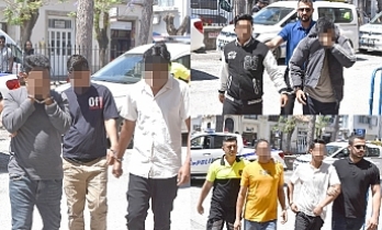 Polis peşlerinde