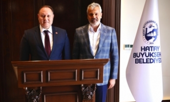 Kıbrıs’ta iki halk var