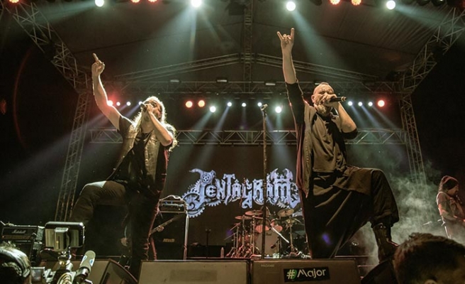 Duman, Hayko Cepkin, Pentagram ve Evrencan “Rock’ın EMU” etkinliğinde sahne aldı
