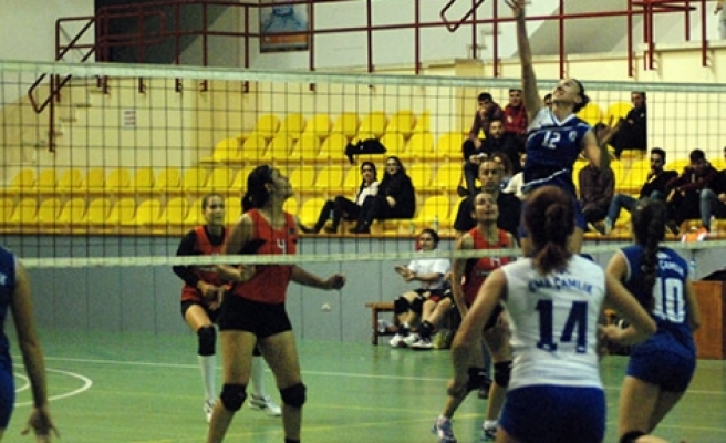 Voleybolda klasman tamamlanıyor