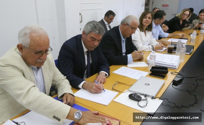 Anastasiadis suçlanıyor