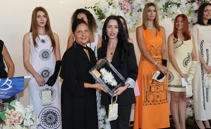 Kıbrıs Türk kültürü modayla buluştu