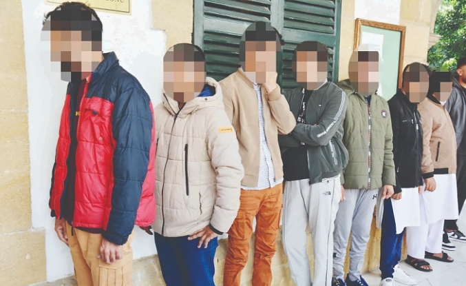 Onlar da aldatıldı