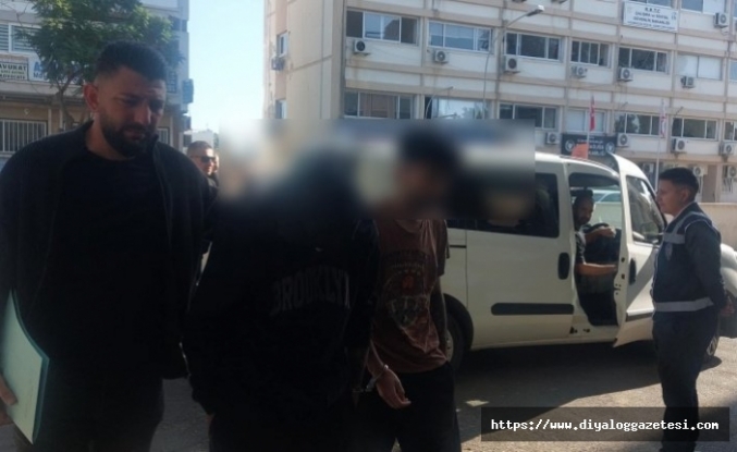 Telefonları inceleniyor