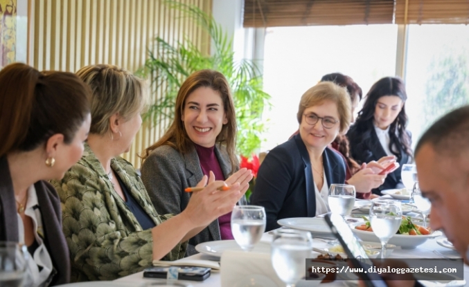 ‘İktidara yürüyoruz’