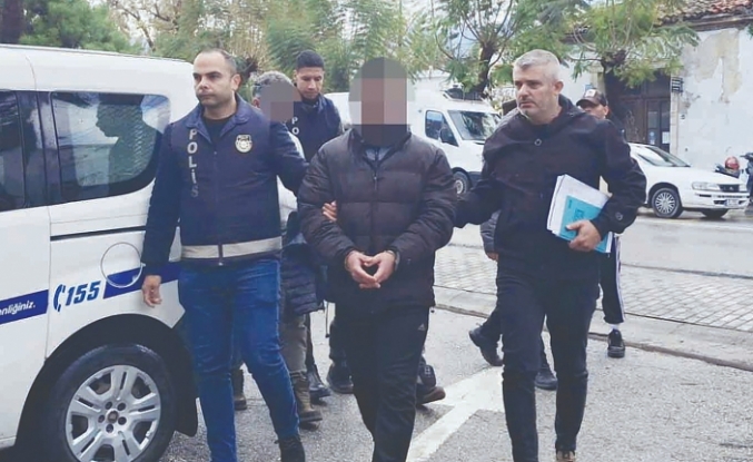 Ajan gibi çalıştı