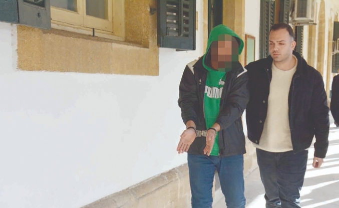 Beni orada çok üzdüler