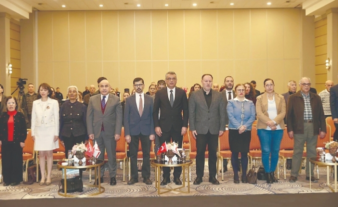 Plaketler takdim edildi