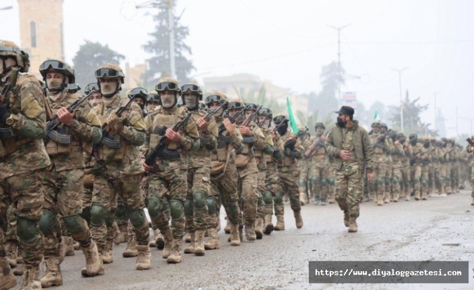 Rakka sınırlarına girdi