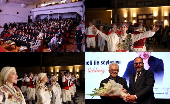 Söyleşi düzenledi