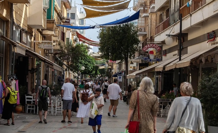 Borçlu insan sayısı da çok