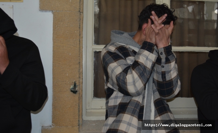 Şüpheli tavrı ele verdi