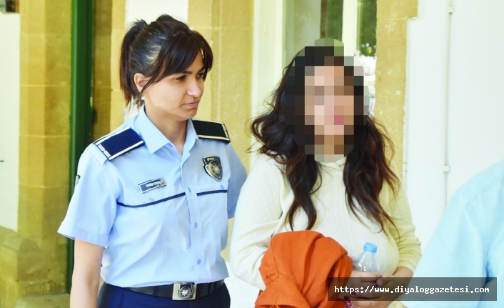 Hücrede bekliyor