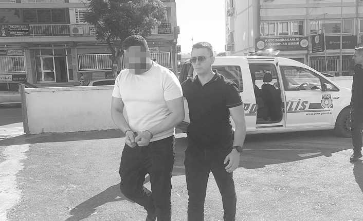 Çenesi kırıldı