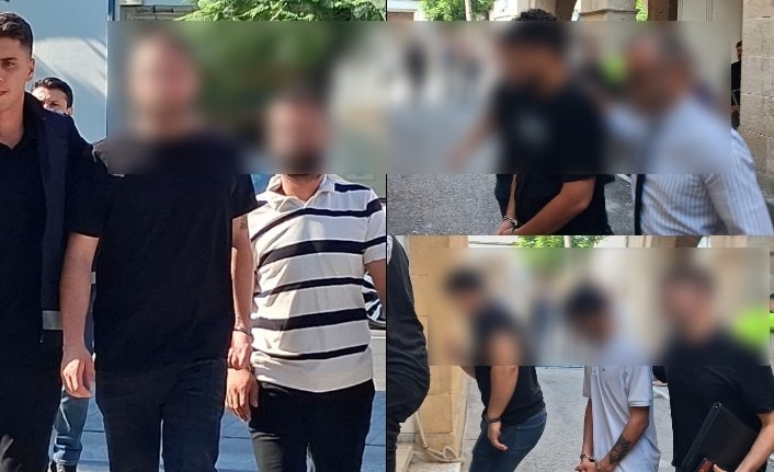 Telefonları incelemede