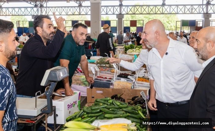 Projelerini anlattı