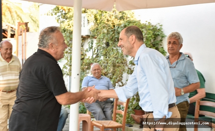 Sohbet etti, talepleri dinledi