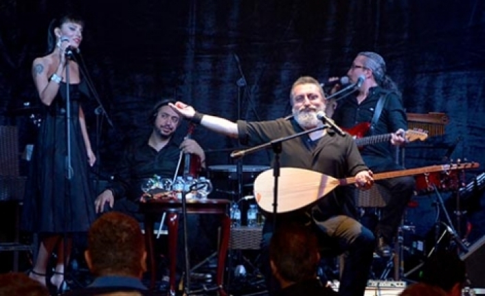‘Ağlama Anne
