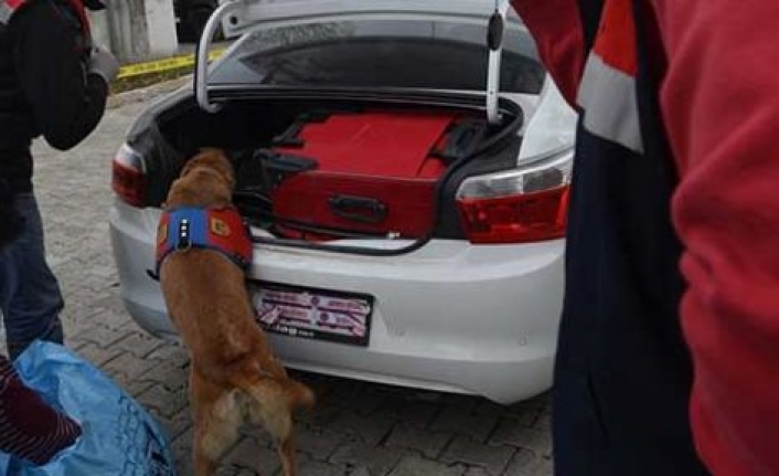 Eski savcı ve polis gözaltında