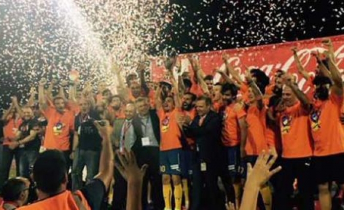 Kıbrıs Kupası Apoelin 4-2