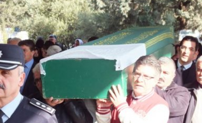 Son yolculuğuna uğurlandı