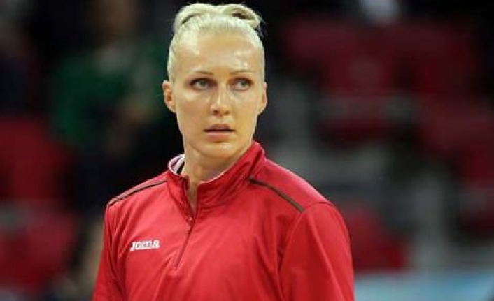 Yelena basına tanıtılacak