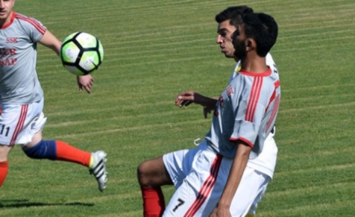 Zümrütköy komşuya acımadı 3-1
