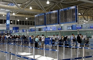 Yunanistan Kıbrıs’tan yolcu kabulüne başlıyor